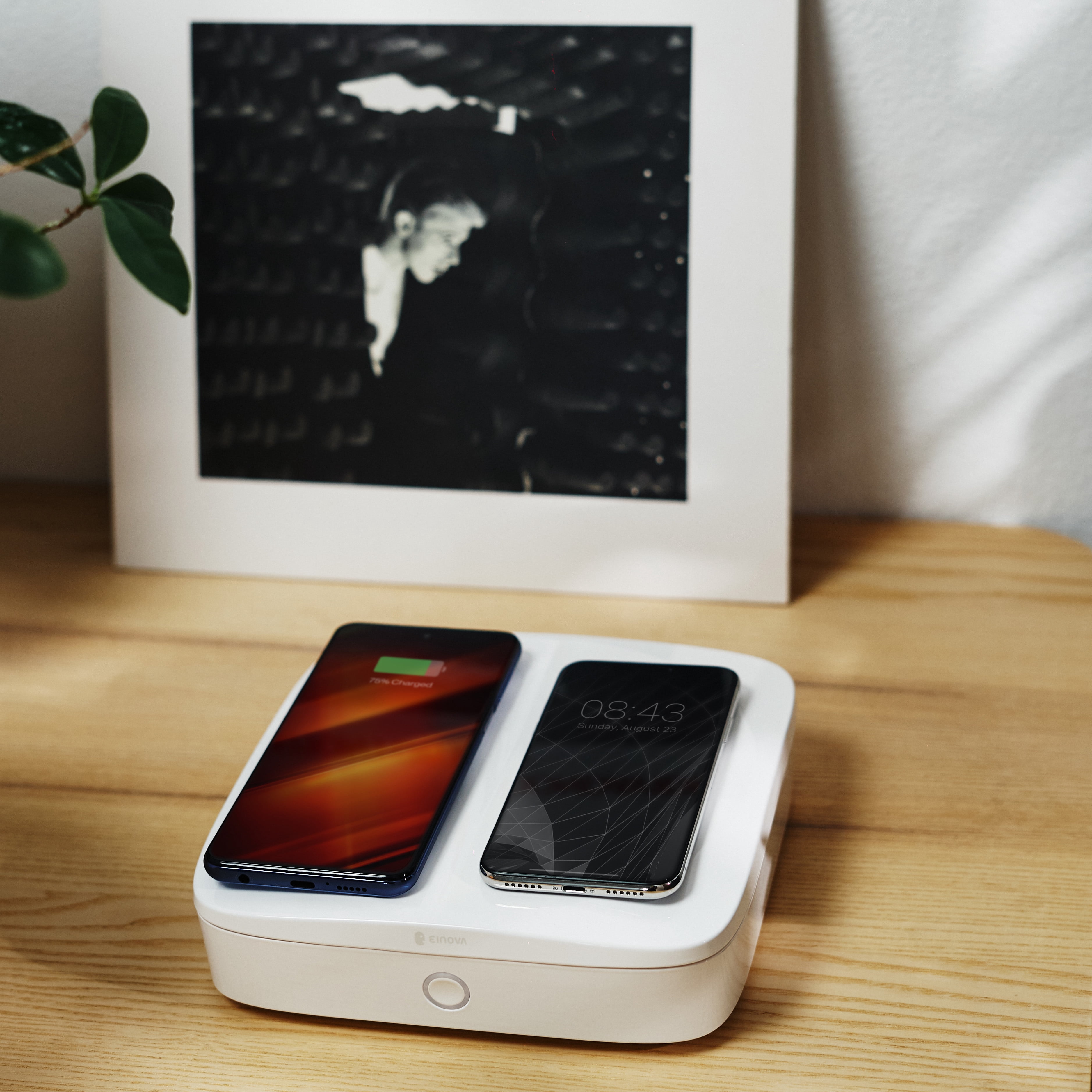 Einova Mundus Pro UV Phone Sanitizer with Dual Wireless Charging Spots, WP0403020-0F4