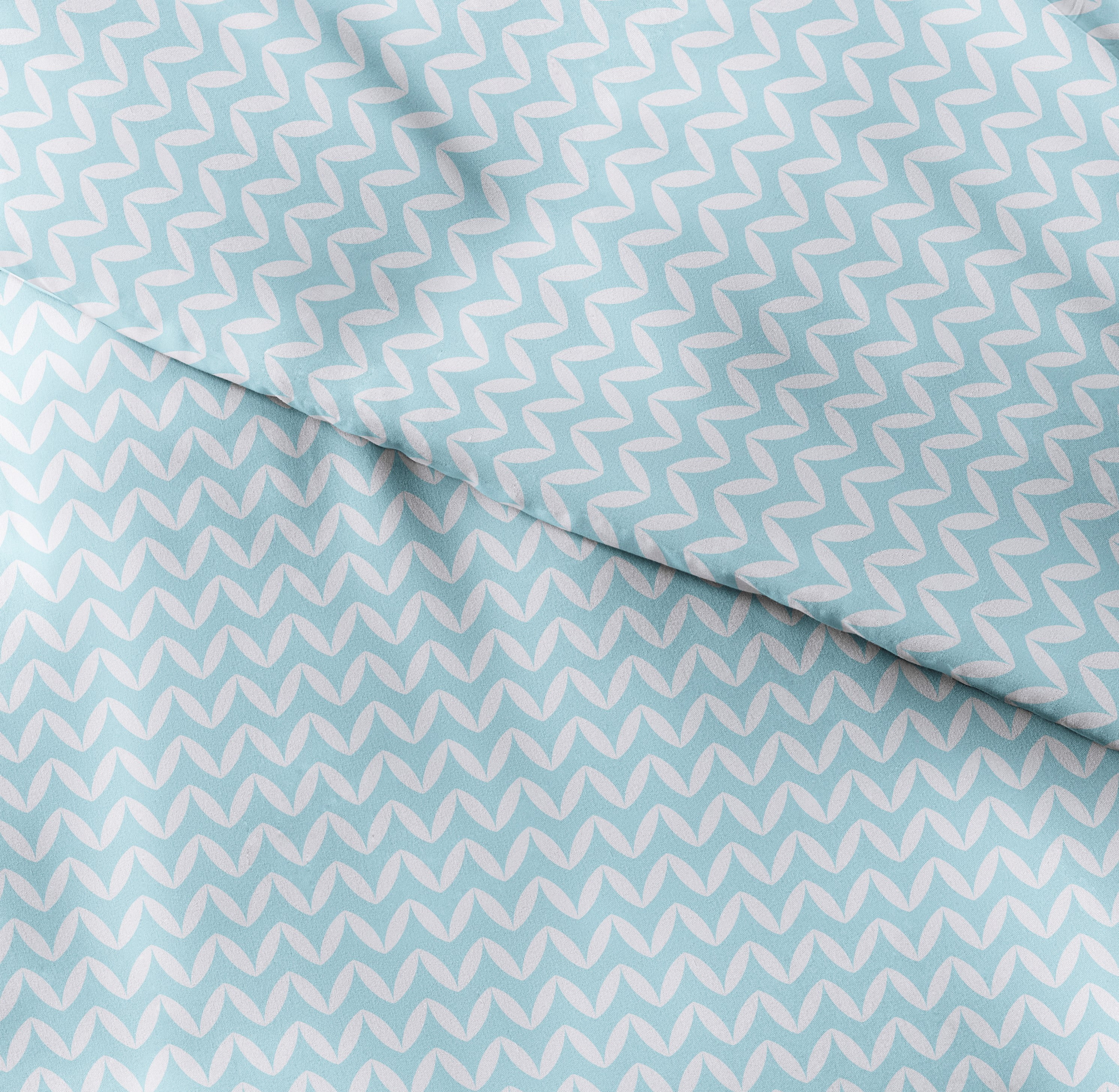 Noble Linens Light Blue Puffed Chevron Print Duvet Set 3-Piece Duvet Cover Set, King/Cal King