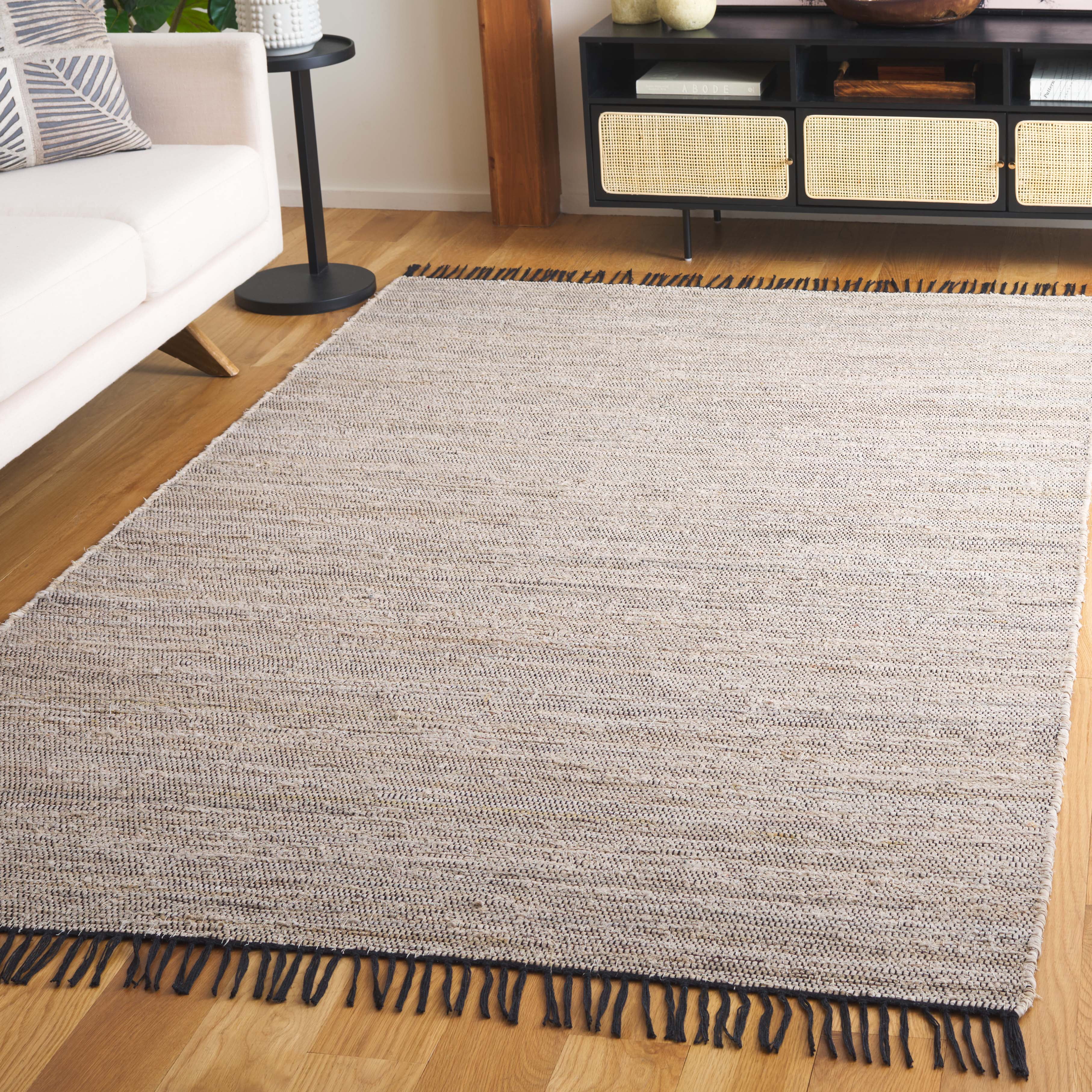 SAFAVIEH Rag Rug LACEWORK Distressed Area Rug, Ivory/Black, 4' x 6'