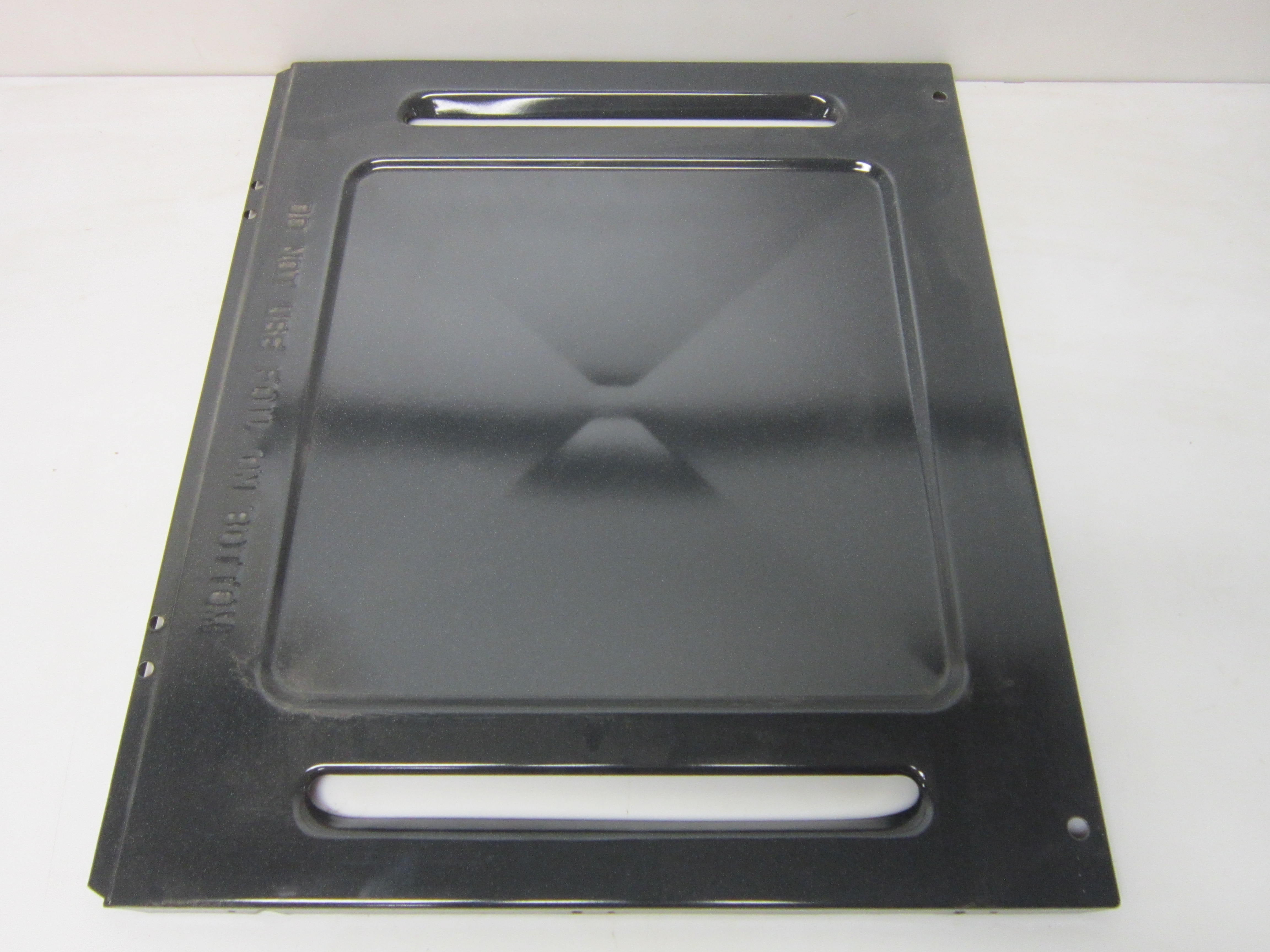 Frigidaire GCRG3060AFB Oven Bottom Panel 316400603