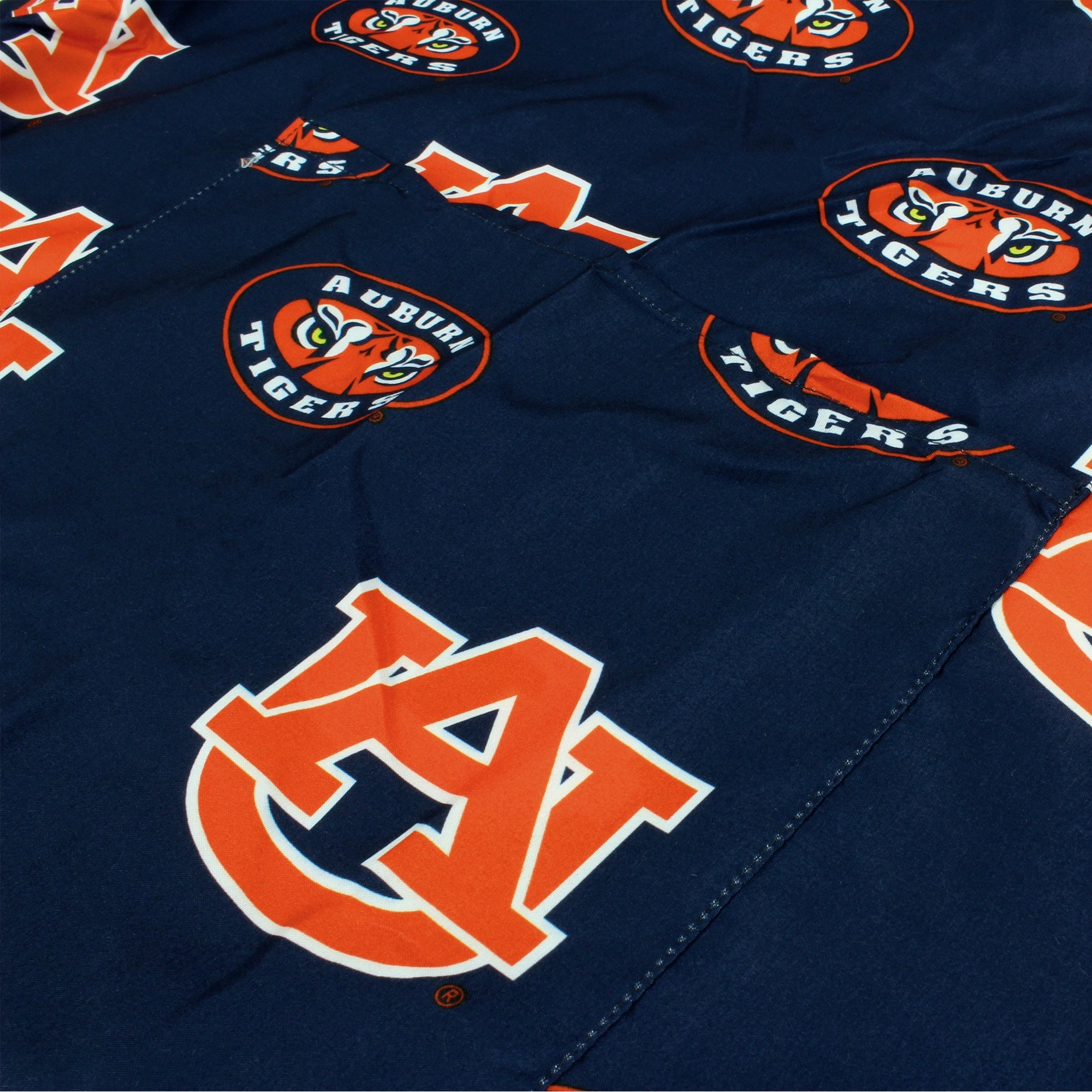 Auburn Tigers Tailgating or Grilling Apron With 9" Pocket, Fully Adjustable