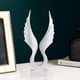 thumbnail image 4 of Alas de ángel de resina, artes abstractas simuladas de águila, decoración nórdica moderna, hogar, pequeña sala , adorno de estante de TV blanco BLESIY Escultura de mesa, 4 of 7