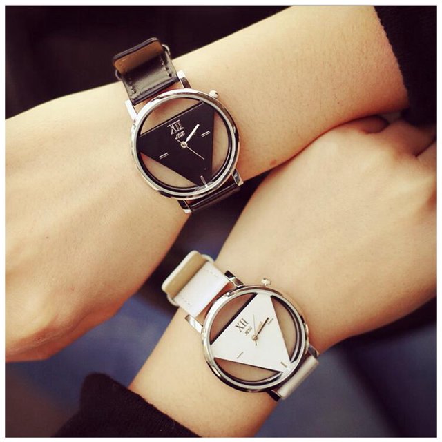 Royalbelle Montre-Bracelet Mode Concise Triangle Creux Style Amoureux Cadeau Parfait pour Amoureux