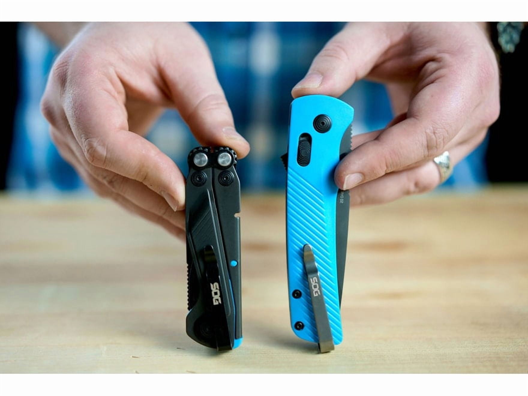 SOG Knives SOG Flash MT Urban Gray and Cyan Multitool 7 Tools 2.4in Black Clip Point SOG29550241