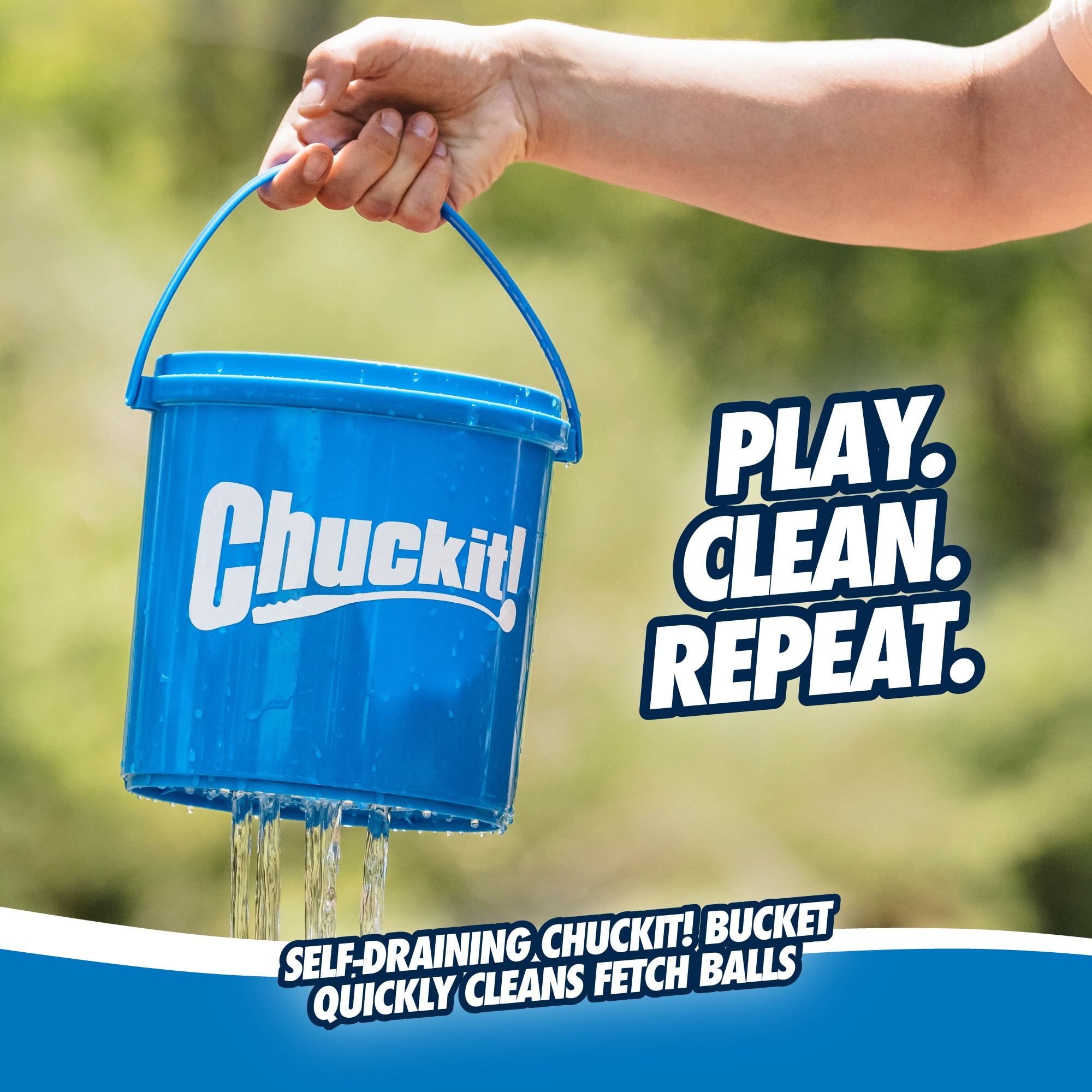 Chuckit! Ultra Ball Rubber Fetch Dog Toy with Carry and Clean Bucket, Includes 8 Medium (2.5") Ultra Balls, for Dogs 20-60 lb