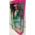 thumbnail image 2 of Figura de Juguete Barbie Muñeca Irlandesa con Traje Tradicional, 2 of 4