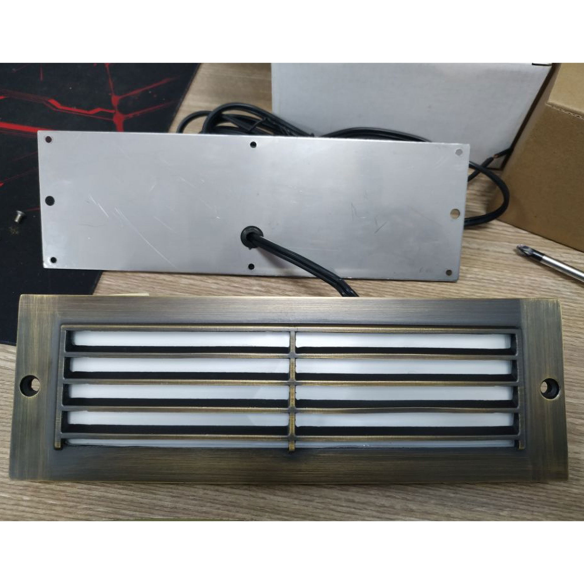 LNC 9" LED Step Light, Antique Brass Finish, Energy Efficient for Stairways and Decks