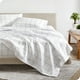 thumbnail image 1 of Juego de sábanas Bare Home Ultra Suaves Colección Premium 1800 4 Piezas Tamaño Queen Cuadros Modernos Blanco/Gris, 1 of 7
