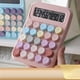 thumbnail image 5 of Calculadoras básicas estándar de oficina y papelería Mini calculadora digital de escritorio con pantalla LCD de 12 dígitos - Calculadora de bolsillo para el hogar, la escuela y los niños Una calculado, 5 of 7