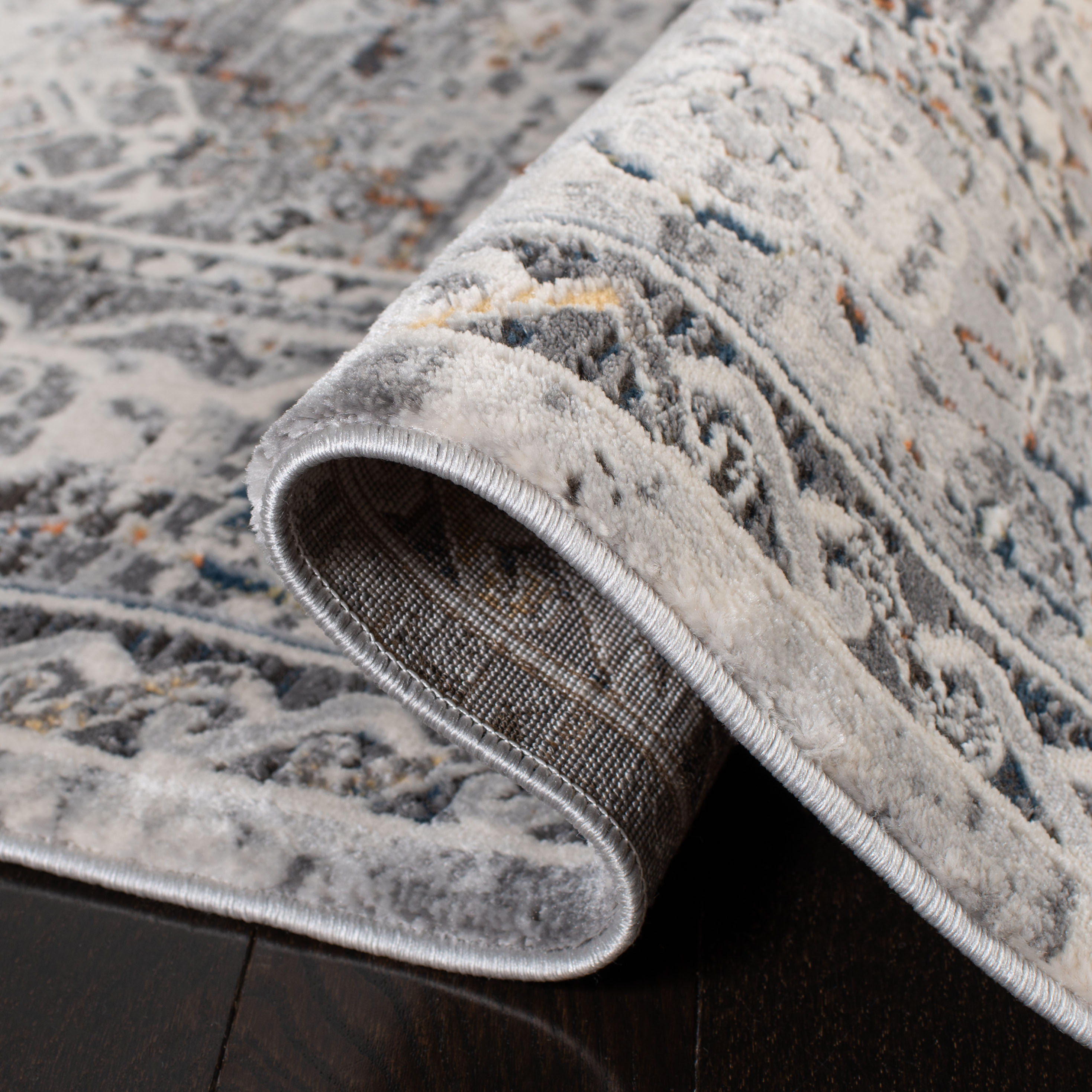 SAFAVIEH Alhambra Leptis Floral Bordered Area Rug, Grey/Cream, 6'7" x 6'7" Square