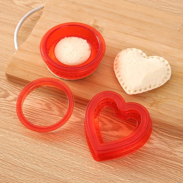 Sandwich Cutter and Sealer - Decruster Sandwich Maker - Great for Lunchbox and Bento Box - Boys and Girls Kids Lunch - Sandwich Cutters for Kids (Heart, Star, Mouse)