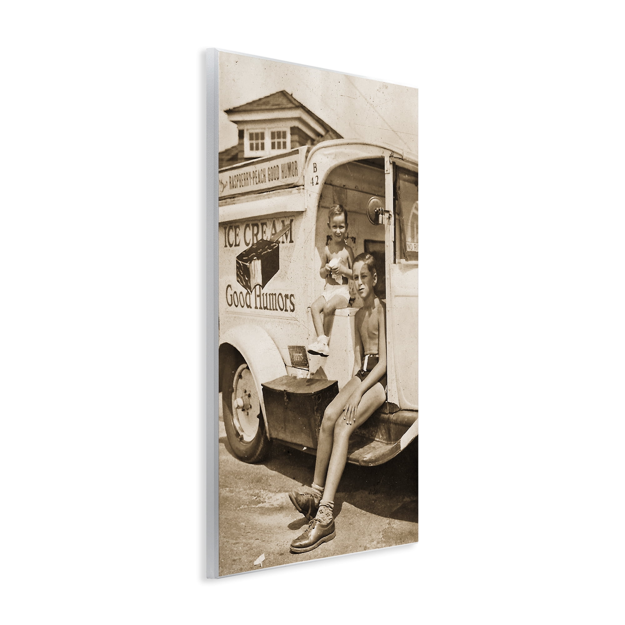 Stupell Industries Vintage Ice Cream Truck Wall Plaque Art, design by Grotto Studios