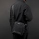 thumbnail image 2 of Bolso bandolera de nailon con bandolera para hombre, 2 of 2