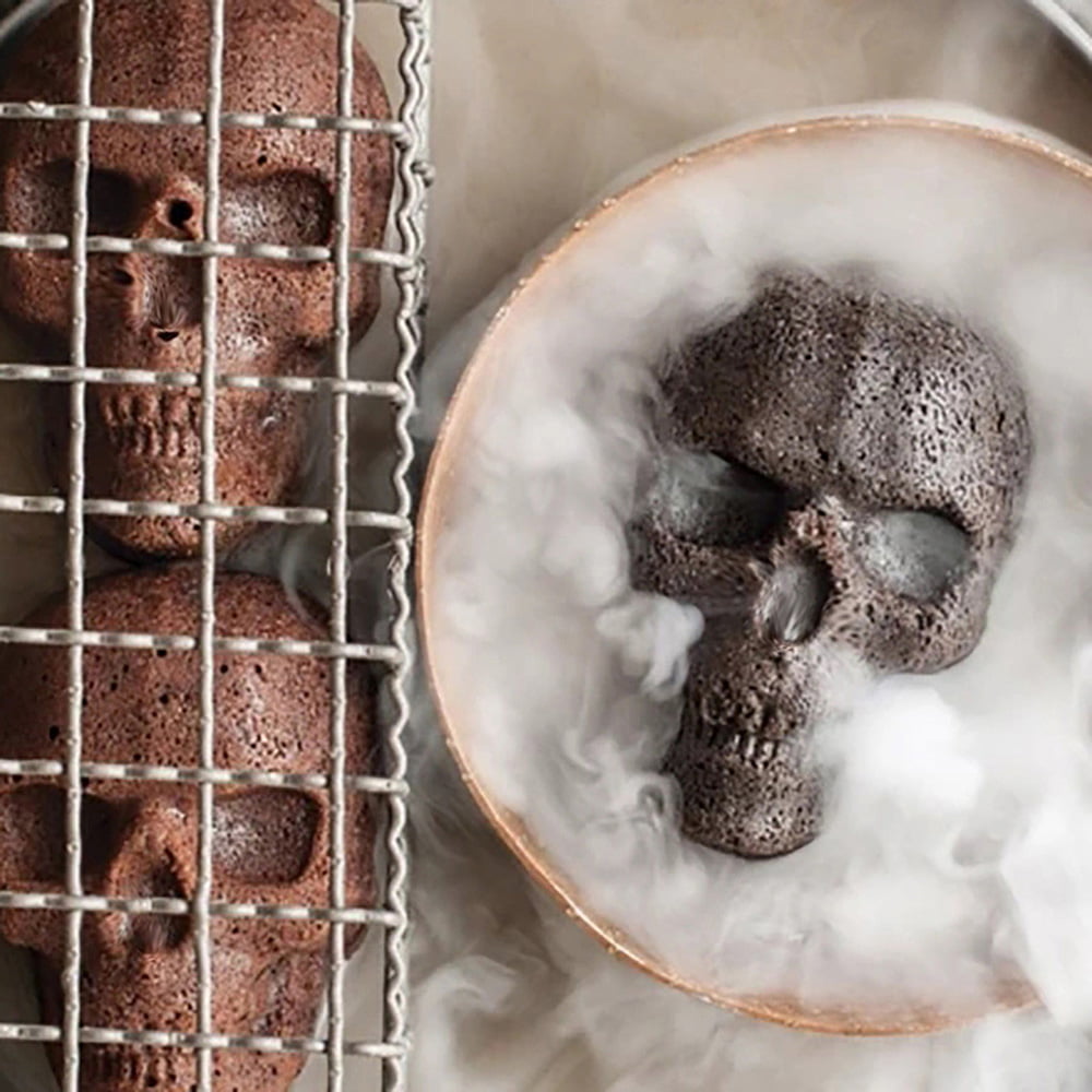 Creative 3D Skull Halloween Bakeware, 6 Grids Haunted Skull Cakelet Pan, Non-Stick Handmade Soap Molds Chocolate Jelly Fondant Cake Baking Mold Ice
