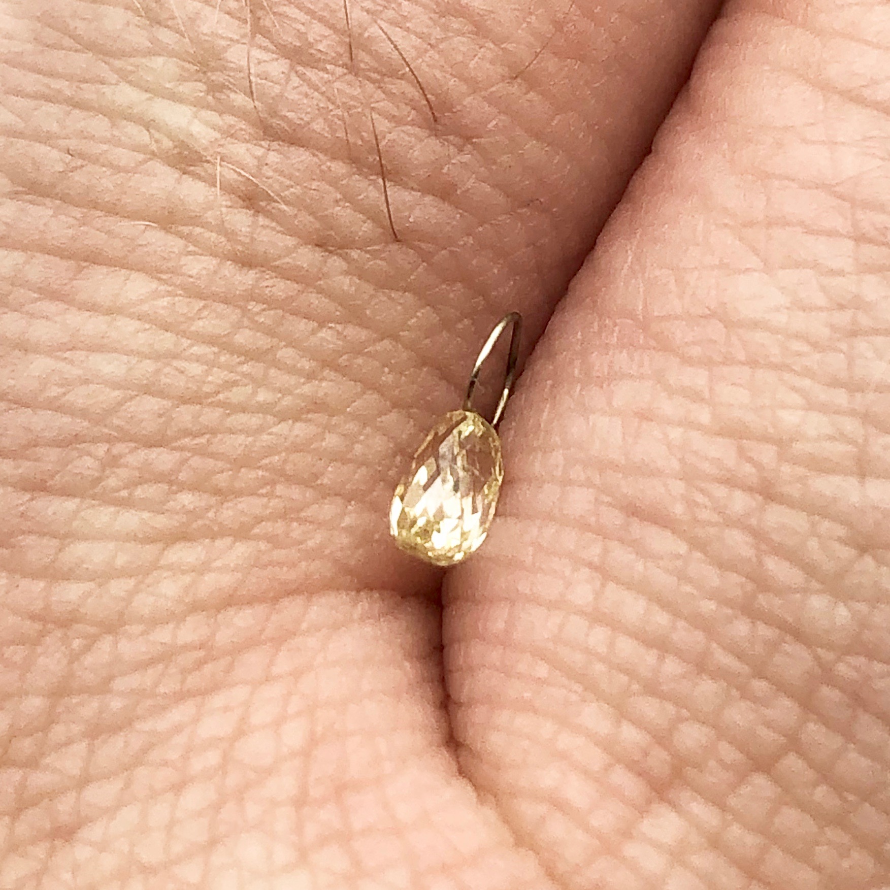 0.41cts Natural Canary Diamond & 18K White Gold Loop | 5x3x2.5mm | - image 2 of 12