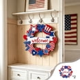 thumbnail image 1 of Letrero redondo de madera con diseño patriótico de estrellas y rayas – Adorno colgante para el Día de la Independencia, ideal para la puerta principal, la pared o una mesa., 1 of 6