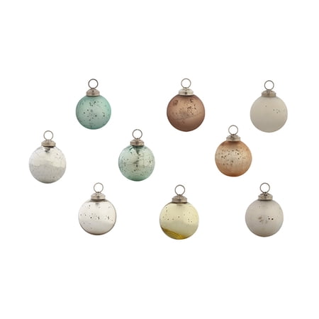 2.5 Christmas Chic Round Ornaments Set of 48 Mint Collection