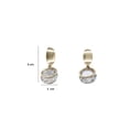 thumbnail image 3 of Aretes en oro laminado e incrustación de cristal estilo diamante Sporty Fast Aretes en oro laminado e incrustación de cristal estilo diamante, 3 of 6