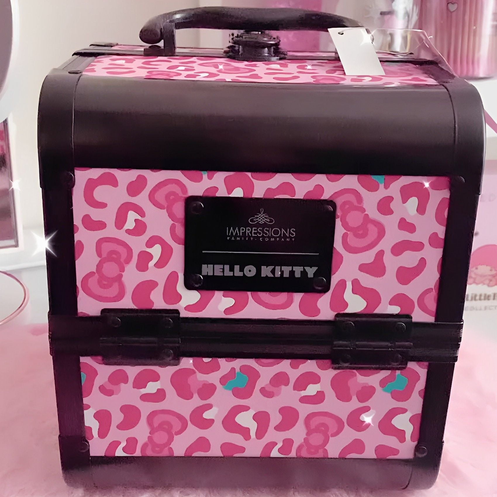 Impressions Vanity Hello Kitty SlayCube Makeup Liberia | Ubuy display picture 3