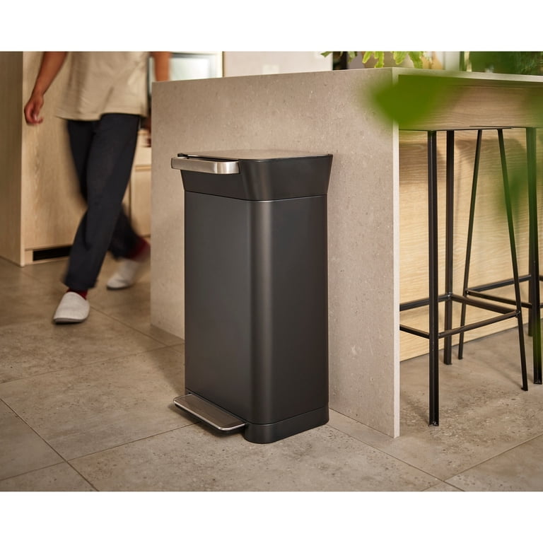 Joseph Joseph Titan 30L Trash Compactor (7.9 US Gallons) - Walmart.com