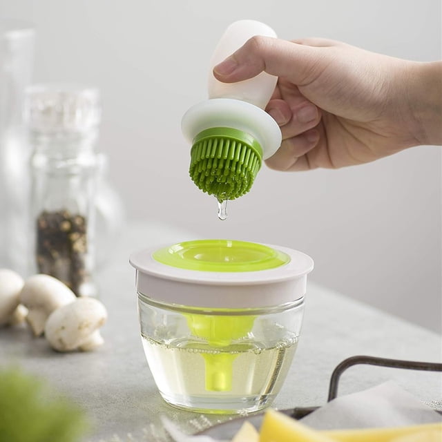 Silicone Oil Bottle Brush Set, Glass Oil Dispenser with Food-Grade Brush for Cooking, Grilling, Baking & Barbecuing, Leak-Proof & Heat-Resistant, Easy to Clean and Reusable