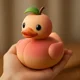 thumbnail image 1 of Figura Decorativa de Pato Frutal de Resina, Adorno Kawaii para Jardín y Escritorio, Interior/Exterior, 1 of 2