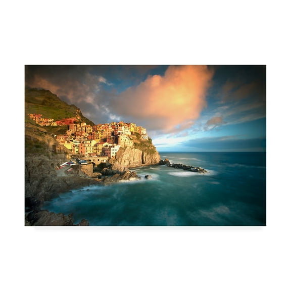 Trademark Fine Art 'Cinque Terre, Italia' Canvas Art by Alan Klu