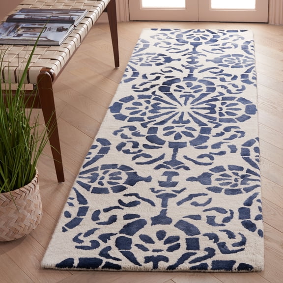 Safavieh Dip Dye Beaumont Distressed Wool Runner Rug, Ivory/Navy, 2'3" x 6'