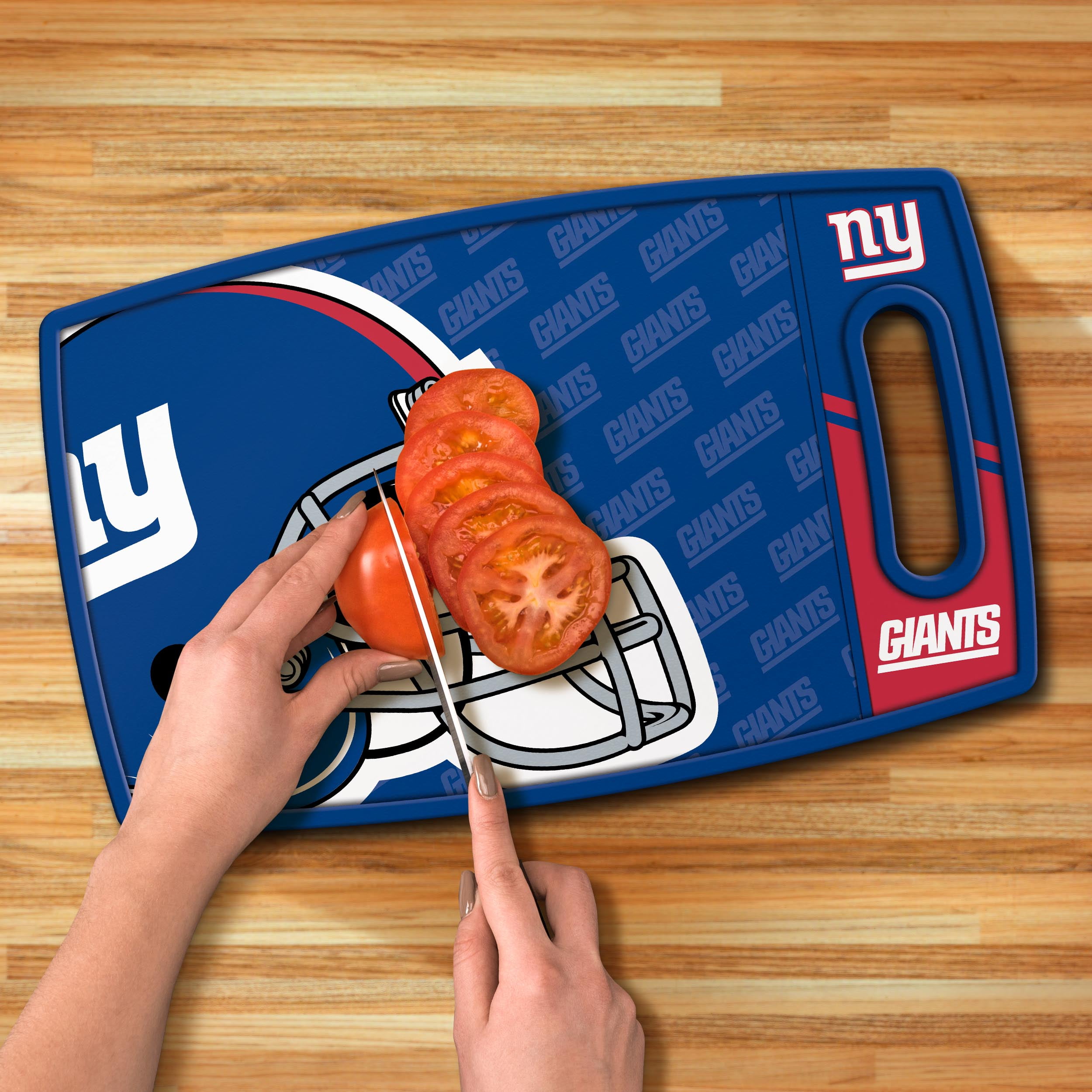 YouTheFan NFL New York Giants Logo Series Cutting Board