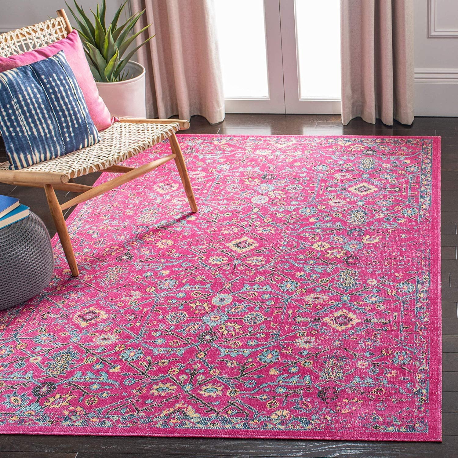 Safavieh Artisan Collection Area Rug, 4' x 6', Fuchsia/Anthracite
