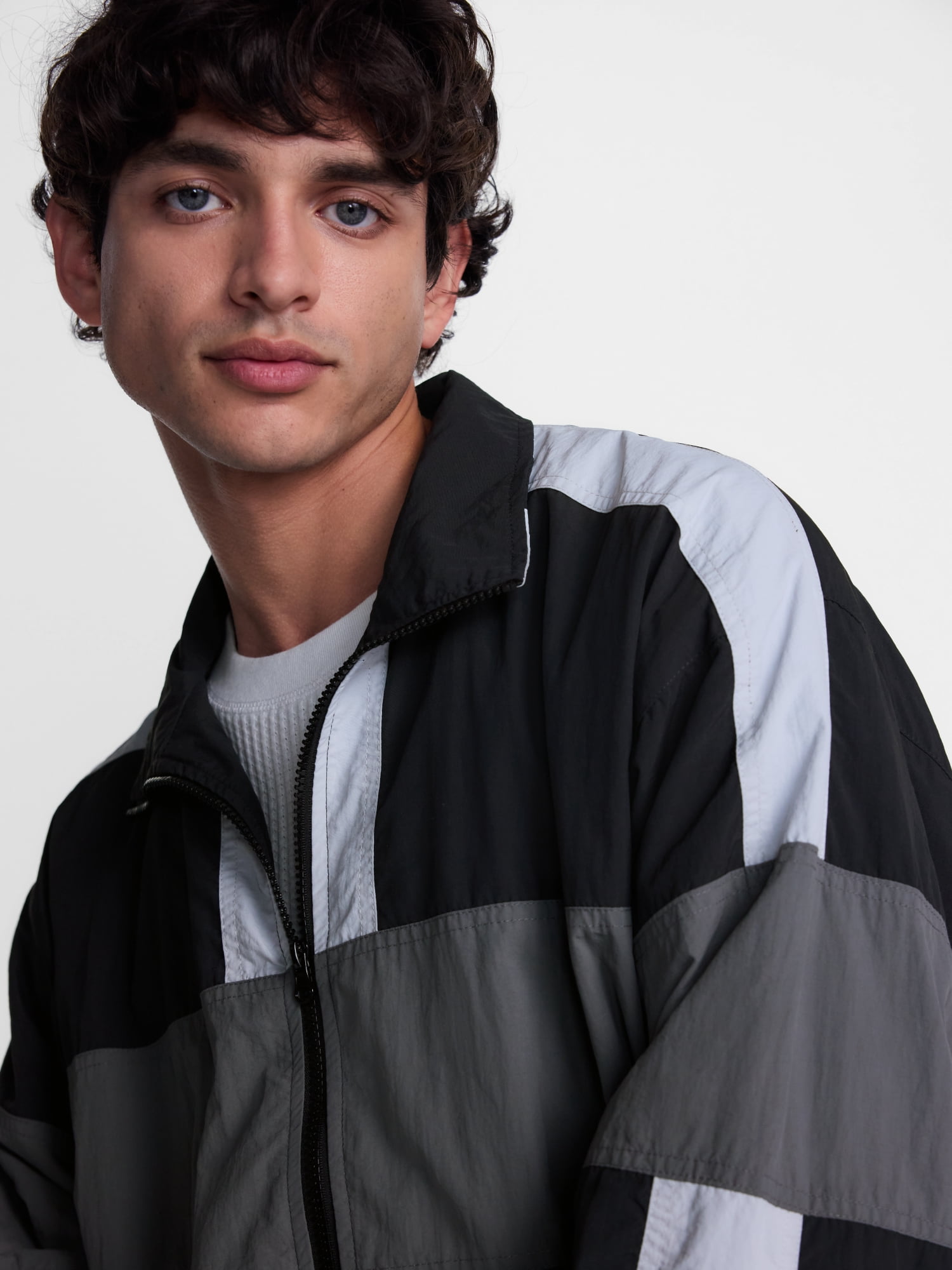 No Boundaries Windbreaker Jacket with Long Sleeves, Men's XS-4XLT