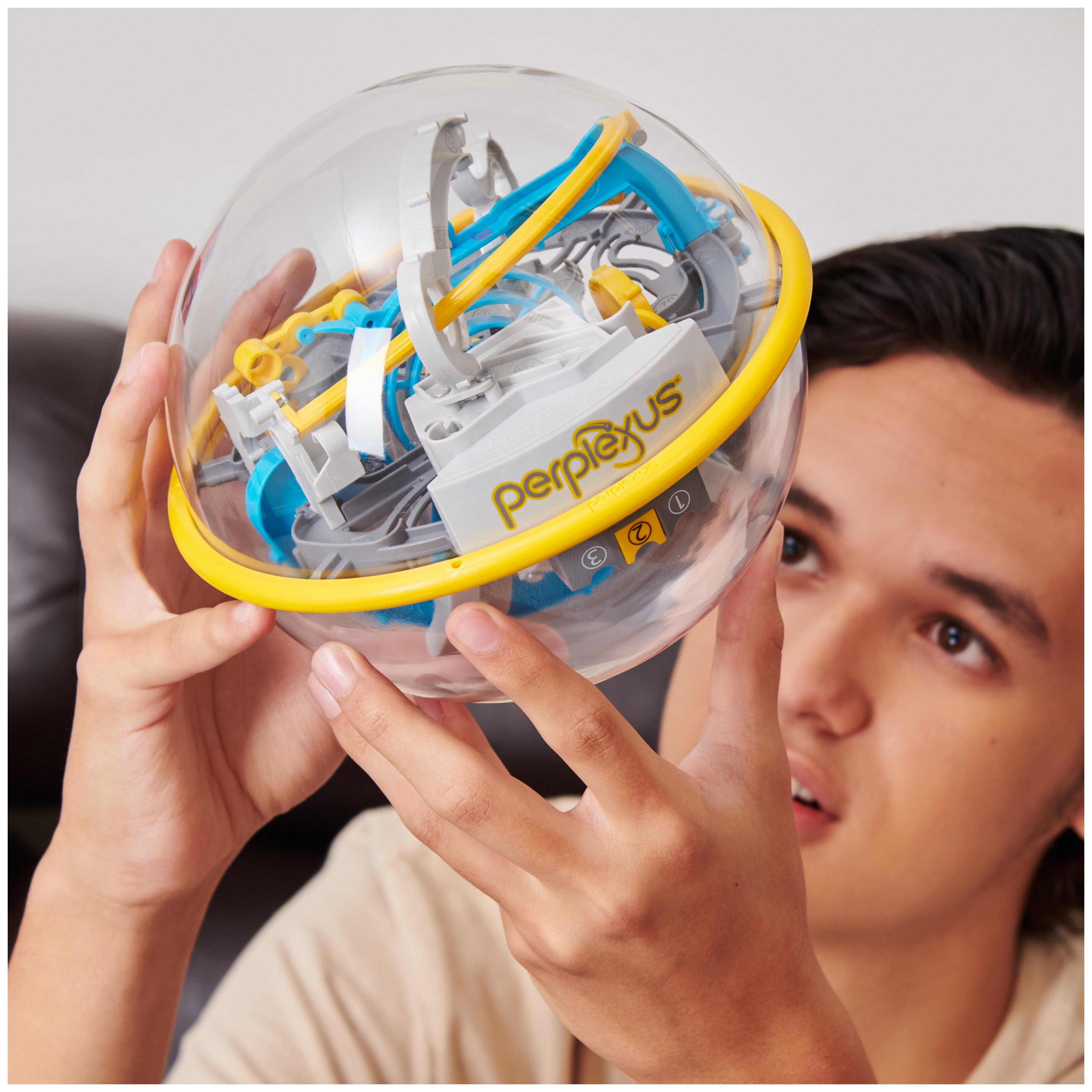  Spin Master Games Perplexus Rebel, 3D Maze Game Sensory Fidget  Toy Brain Teaser Gravity Maze Puzzle Ball with 70 Obstacles and Rubik's  Perplexus Fusion 3 x 3 Challenging Puzzle Maze Ball 