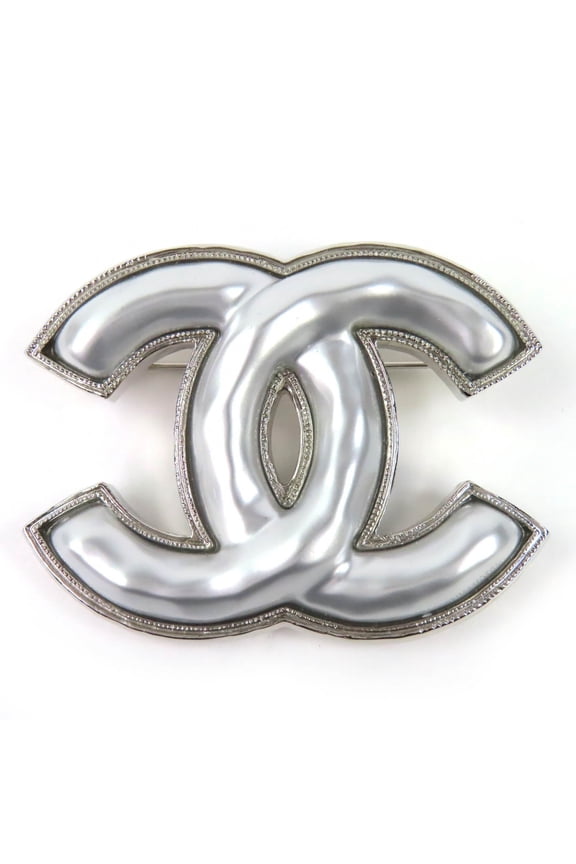 Pre-Owned CHANEL B25C Coco Mark CC Logo Brooch, Silver, with Box, Made in Italy, Women's, Very...