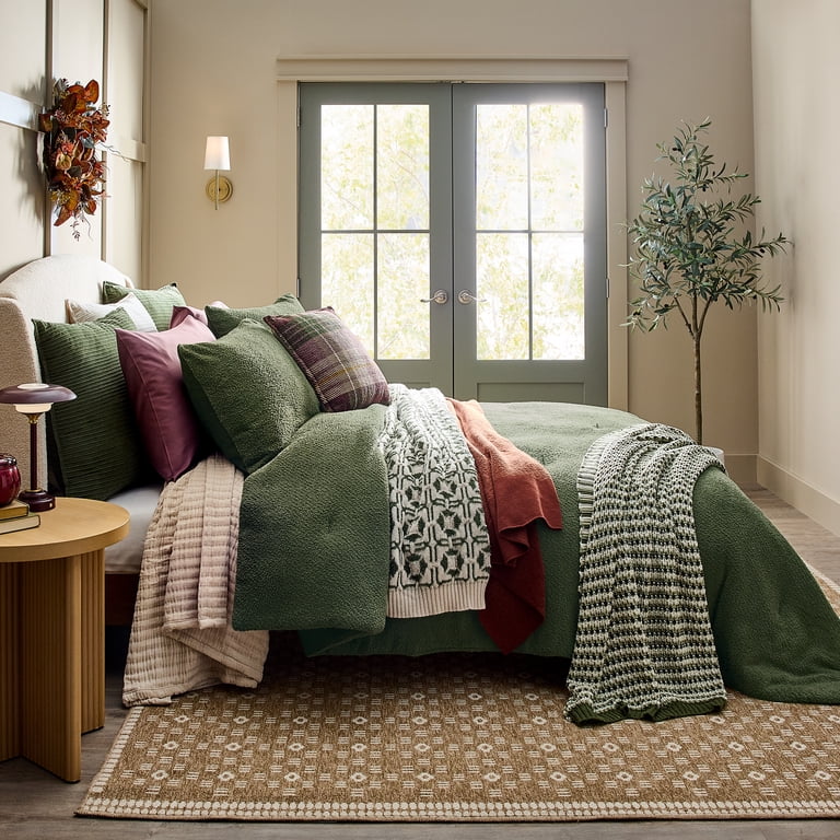 Three-Piece Textured Comforter Set, Full/Queen photo 5