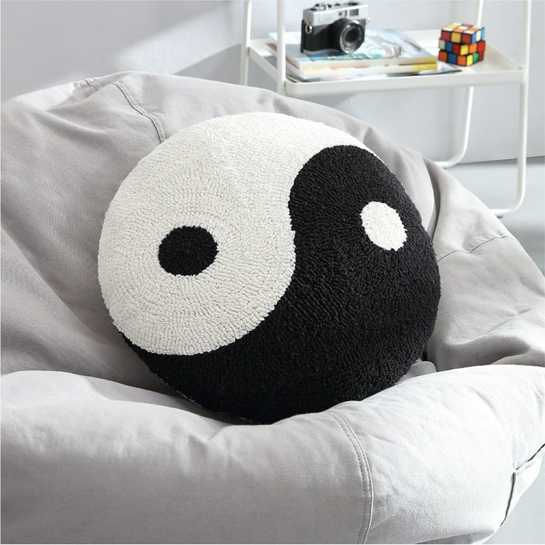 Mainstays 16" x 16" Yin-Yang Decorative Pillow, Black and White