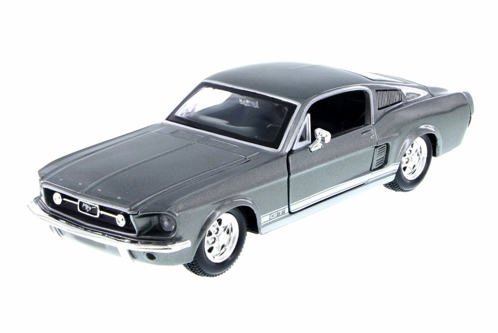 1:24 scale 1967 Ford Mustang GT Die-Cast 