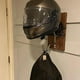 thumbnail image 3 of Soporte para casco, soporte de exhibición para moto , organizador de almacenamiento para sombreros, pelucas, guantes, bufandas Soledad Perchero para motocicleta, 3 of 8
