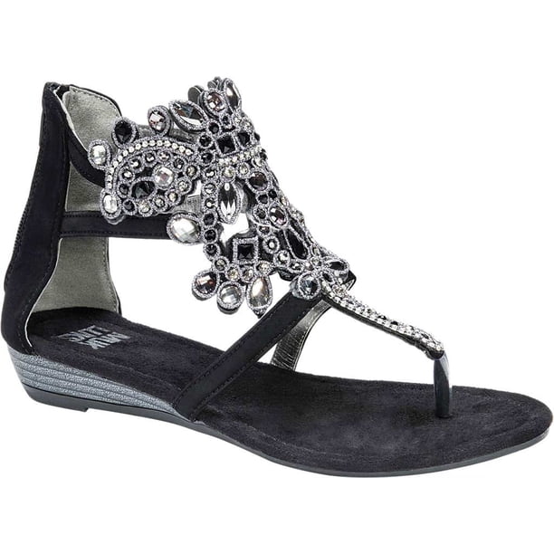 muk luk thong sandals