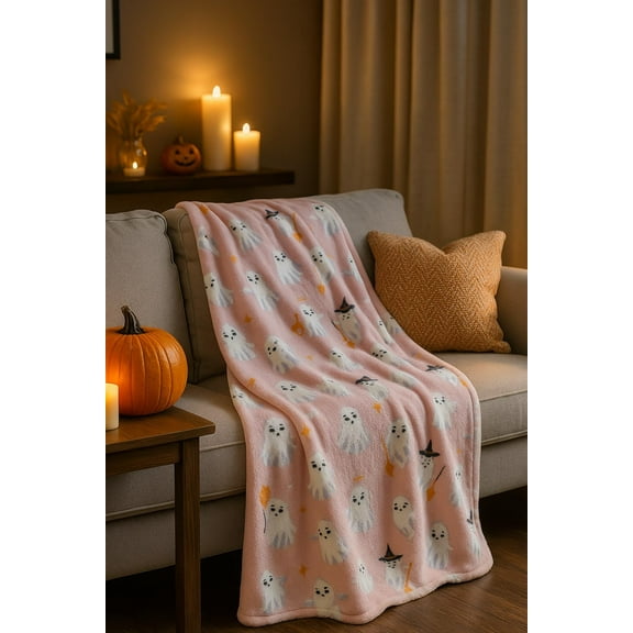 Halloween Plush Blanket 60x70 – Soft Long Hair Throw with Cute Ghost & Candy Designs, Cozy Pink & Black Decorative Blankets for Couch, Bed & Halloween Décor (Flying Ghost)