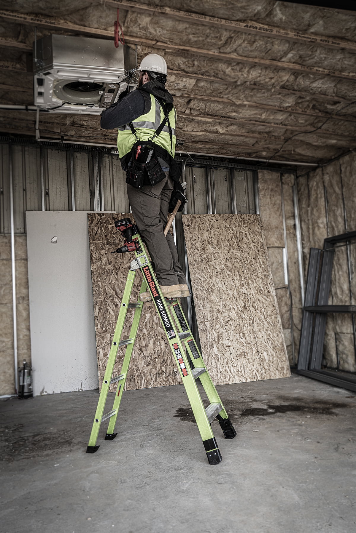 Little Giant Ladder Systems King Kombo 8'-14' Fiberglass 3-in-1 Combo Ladder, Type 1AA - 375 lbs. Rated