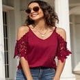 thumbnail image 2 of CHUANK Hauts d'Été pour Femmes à Col en V Épaules Dénudées T-Shirts Découpés en Dentelle Manches Courtes Blouses Unies, 2 of 7