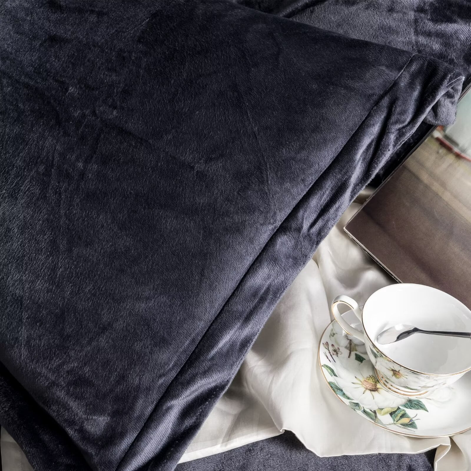 CGW 3-Piece Velvet Duvet Cover Set, Twin – Soft Luxury Bedding, Zipper Closure, Easy Care, Charcoal Grey