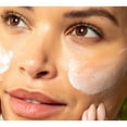 thumbnail image 4 of Limpiador Clarins Hidrating Gentle Foaming con aloe orgánico, 4 of 5