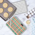 thumbnail image 5 of Yayeee Pot Holders Kitchen Heat Resistant with Pockets 7"x9.8" Cotton Oven Cooking Hot Pads, Red Green Tartan Pattern, 5 of 7