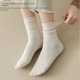 thumbnail image 2 of Calcetines de mujer Calcetines de longitud media Medias de estilo japonés Calcetines de poliéster de longitud media Calcetines lunares Calcetines vintage para mujer, 2 of 5