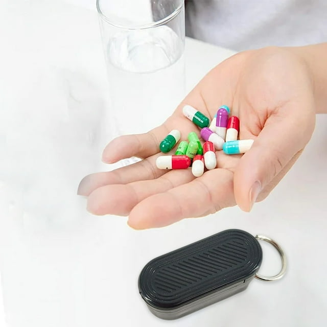 COM1950s Portable Pill Box and Cutter,Travel Medication Organizer with Accurate Dosing,Compact Design Size 1.4X0.6X0.6 Inches for Adult Use