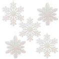 thumbnail image 1 of Copos De Nieve Grandes – Juego De 5 Copos De Nieve Blancos Con Purpurina – Medidas 12.0 In De Profundidad – Dos Diseños Variados Decoraciones De Copos De Nieve – Decoración De Ventana Con Copos De Nie, 1 of 5