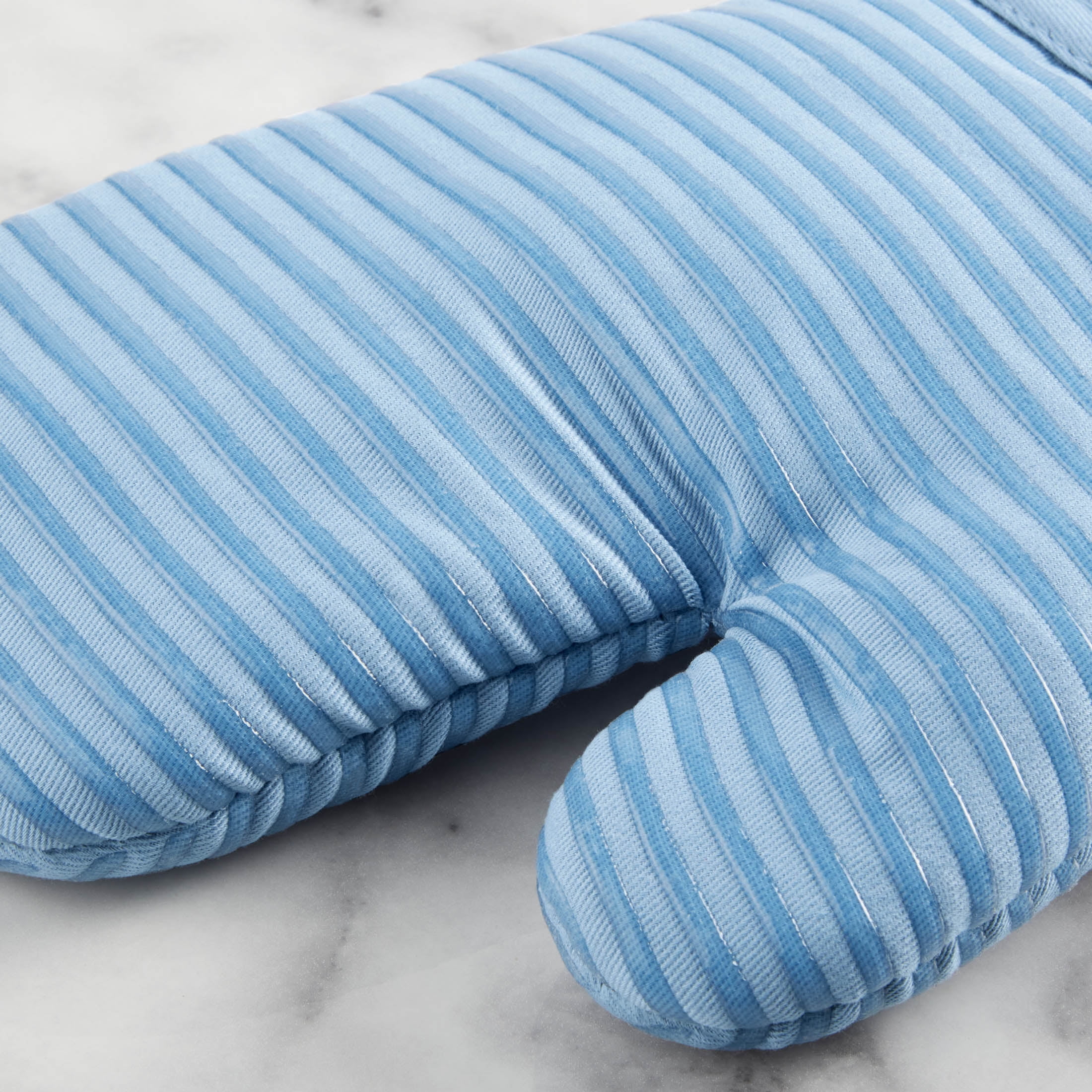 KitchenAid Onion Quilt Kitchen Towel, Oven Mitt & Potholder 4-Pack Set, Blue Velvet, 16"x26", 7"x13" & 7"x10"