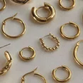 thumbnail image 2 of Hebilla de oreja de acero inoxidable clásica para mujer, Color dorado, pendientes de aro de círculo pequeño y grande, accesorios de joyería Punk Hip Hop, 2 of 5