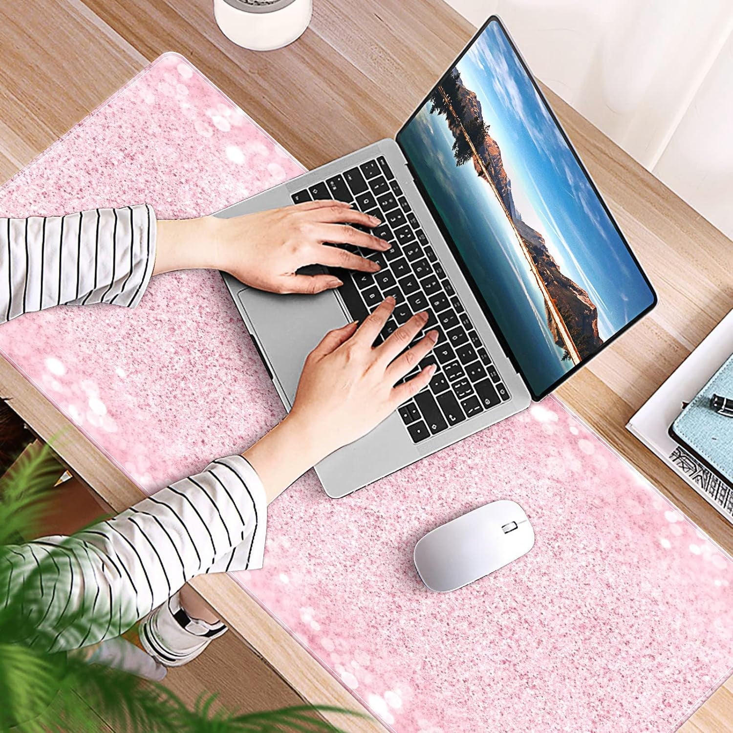 Pink Glitter Desk Mat, Desk Accessory, Cute Workspace, Trendy Workspace, Trendy, 35.4x15.7in Large Gaming Mouse Pad, Cute Desk Topper, Pretty Desk Pad